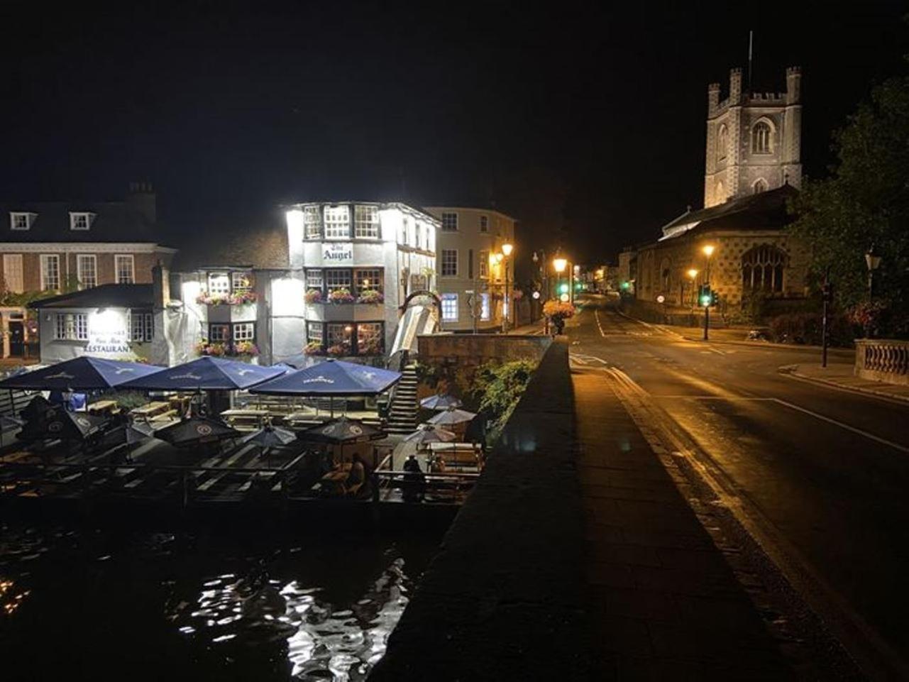 Deluxe Three Bed Bnb In Henley-On-Thames Near Station River & Town Centre Екстериор снимка